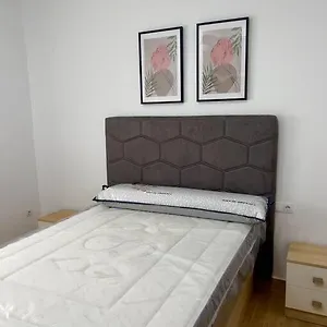Apartment Rockside Residences La Linea